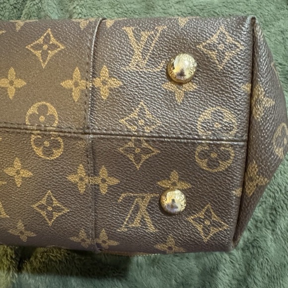 Louis Vuitton Melie Handbag Monogram Canvas LV - Picture 12 of 14